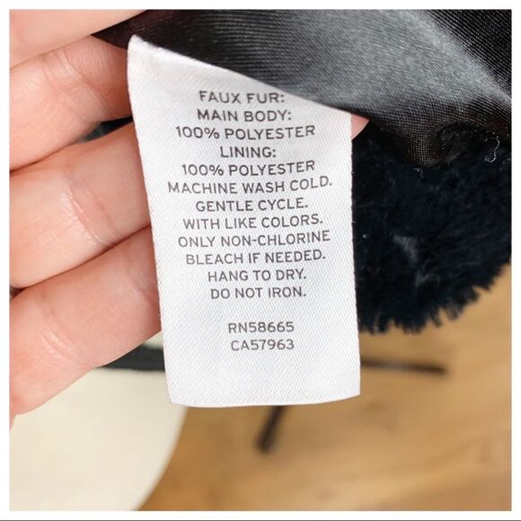 Ruby & Bloom Juniors Black Faux Fur Blazer Sz L. - Picture 9 of 11